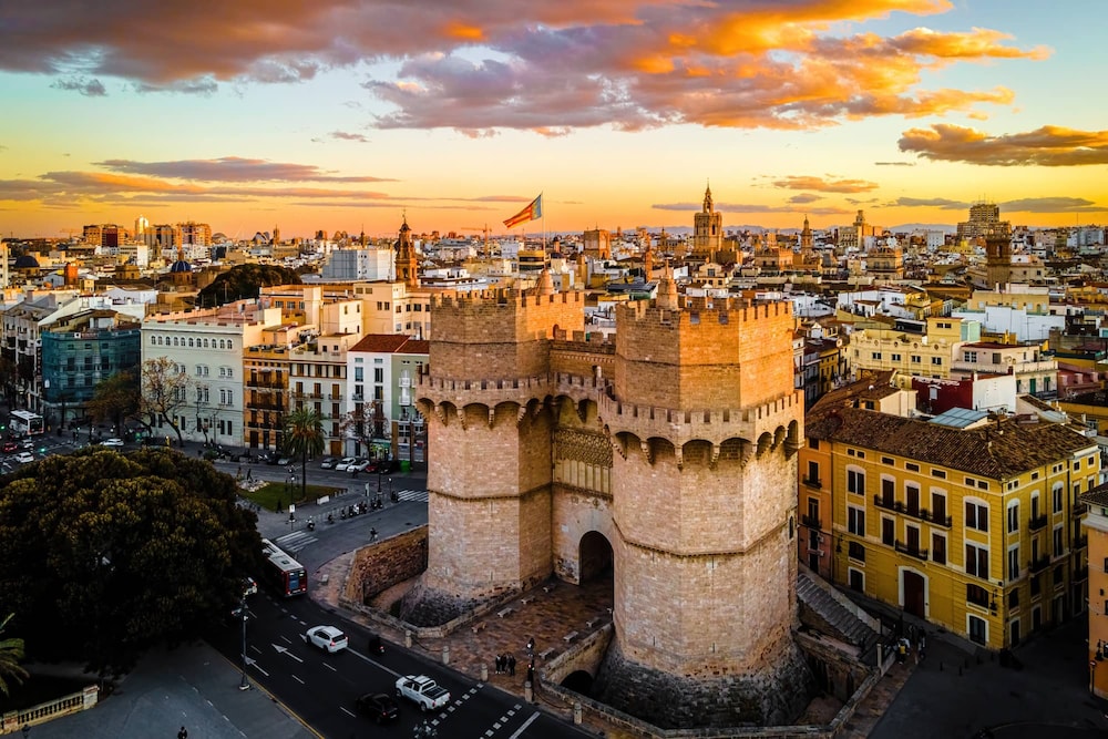 iStay by NH Ciudad de Valencia Hotel